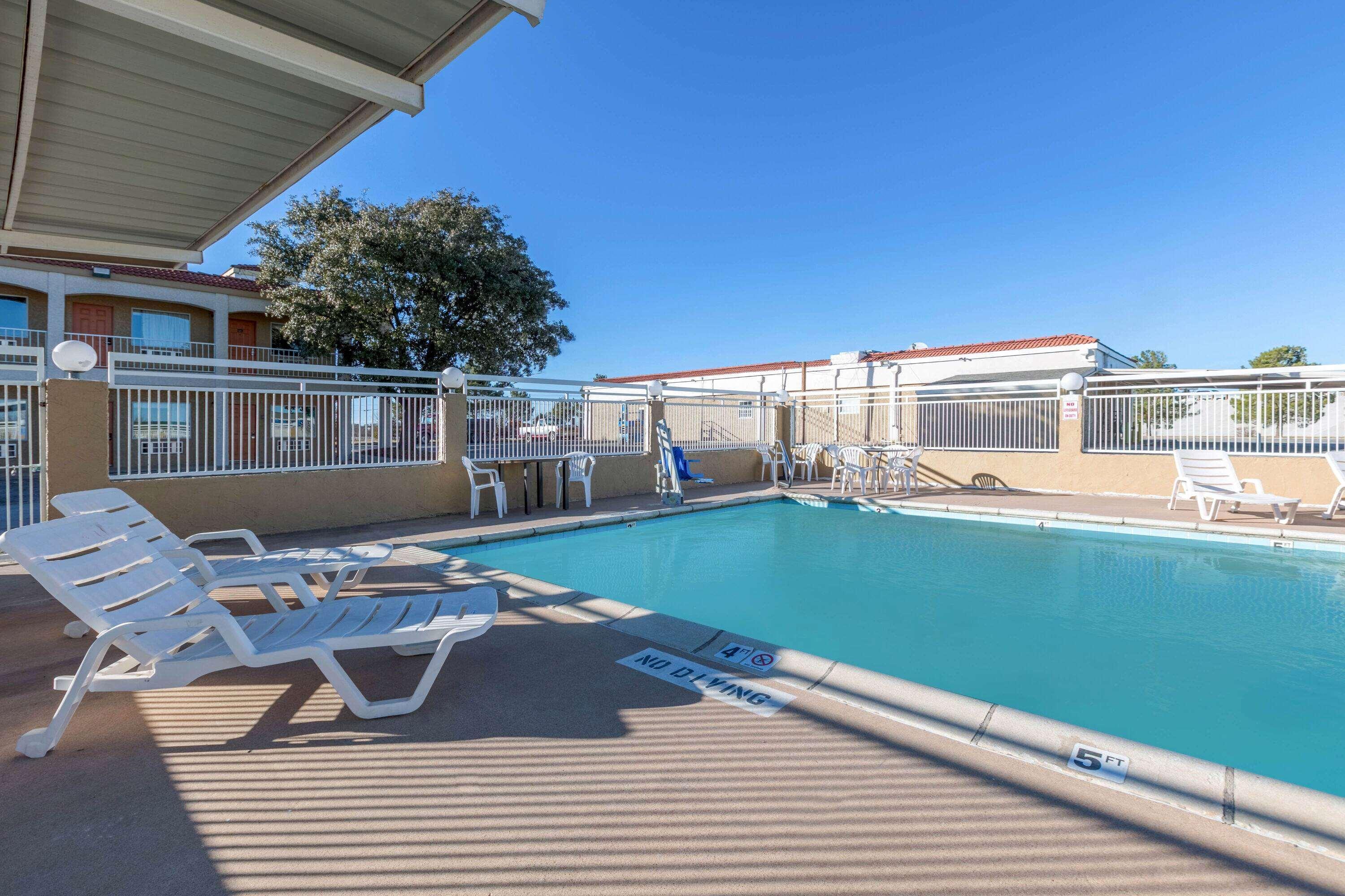 Hotel Super 8 By Wyndham North 2*