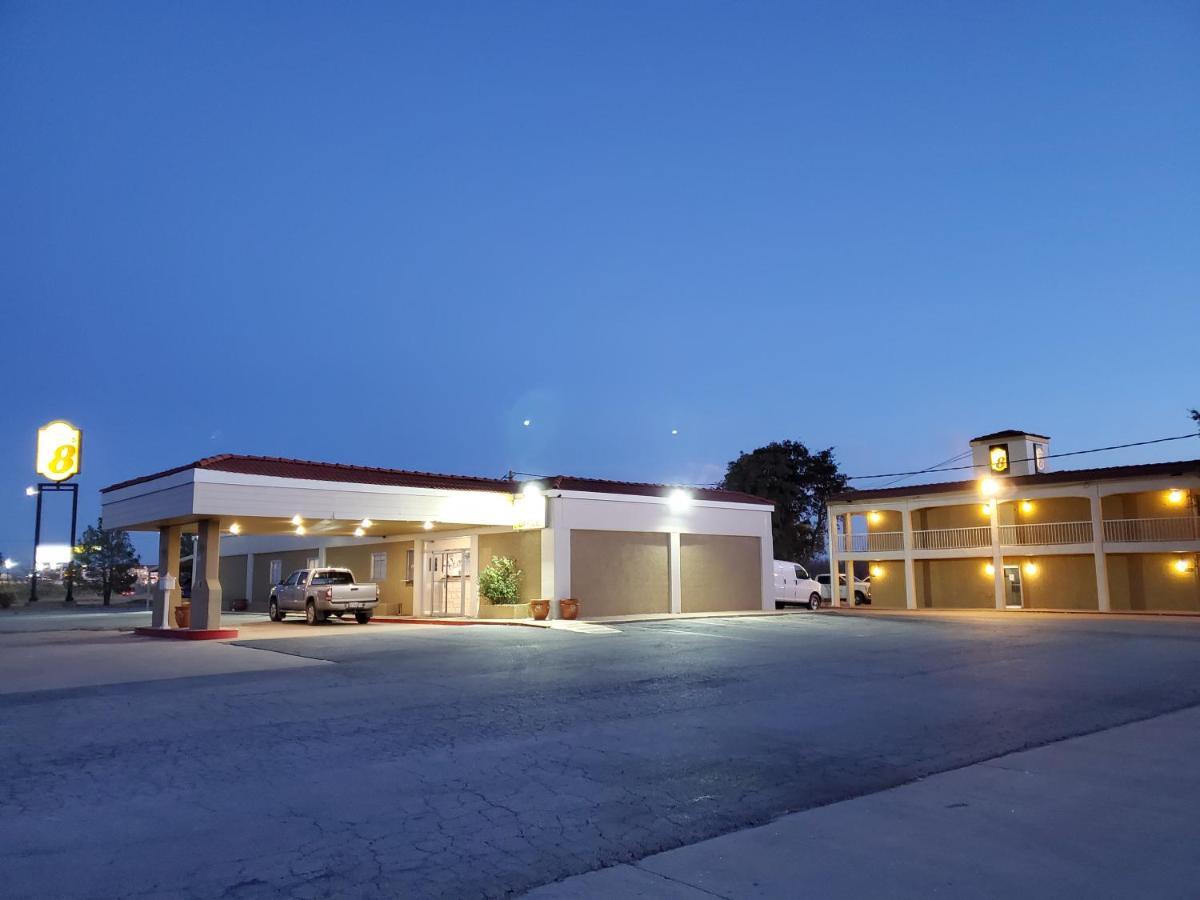 Super 8 By Wyndham North 2*