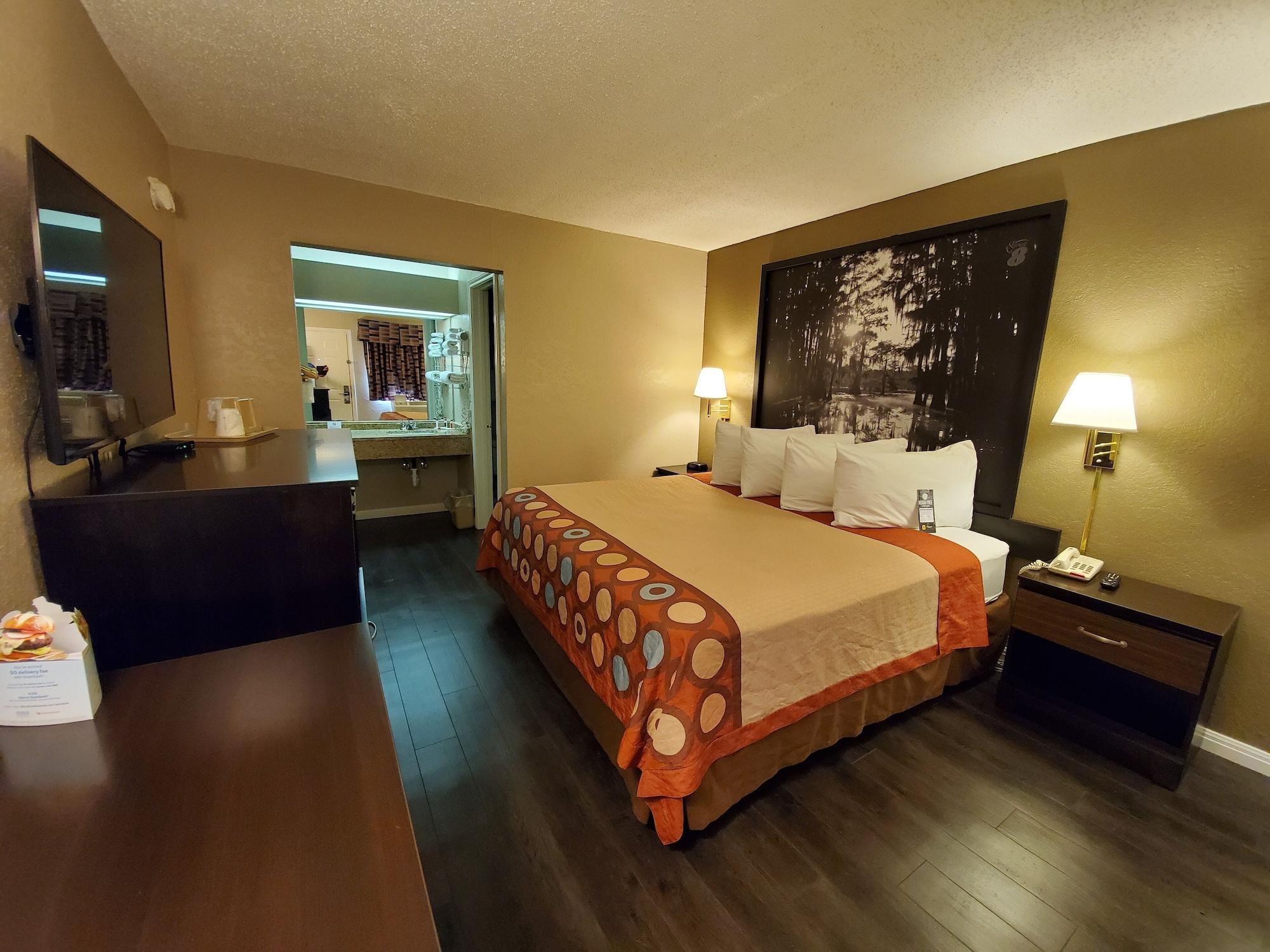 Super 8 By Wyndham North Hotel 2*